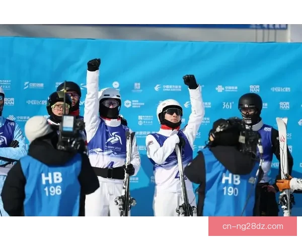 中国空中技巧队再创辉煌新篇章